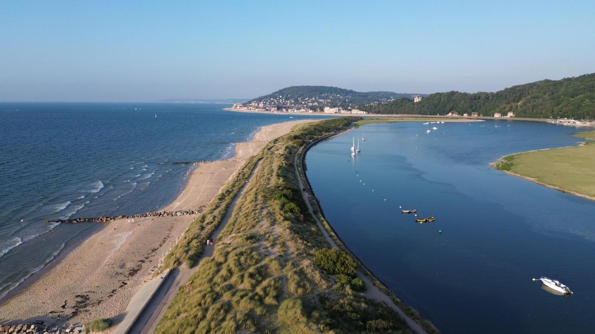 L'Echappee Cabourgeaise Appartement Buitenkant foto